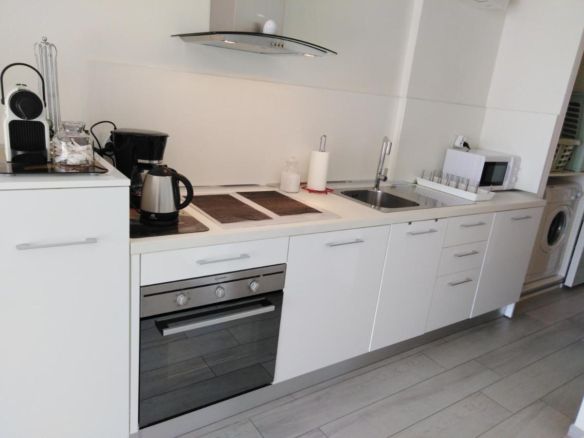 ז'ואן-לה-פינס Le Palais Du Tropique Appartement Vue Mer 5E Etage Avec Ascenseur מראה חיצוני תמונה